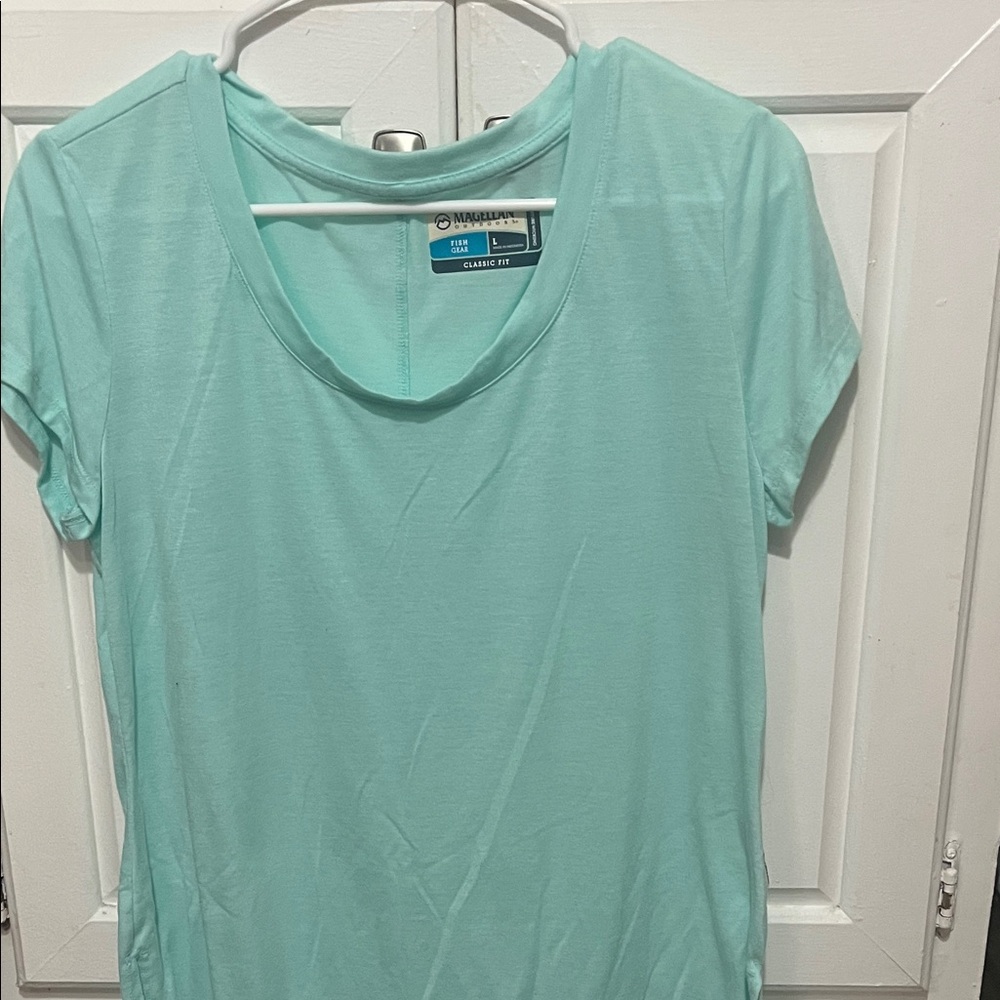 Magellan Outdoors Light Blue Short Sleeve Tee